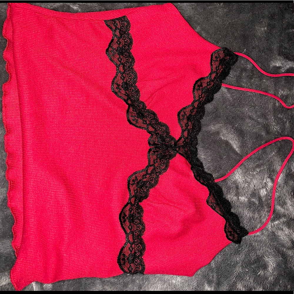 This is a Shein top size small.